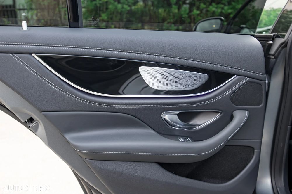 Mercedes-Benz AMG GT 4-door Coupe 43 4Matic+ - 38