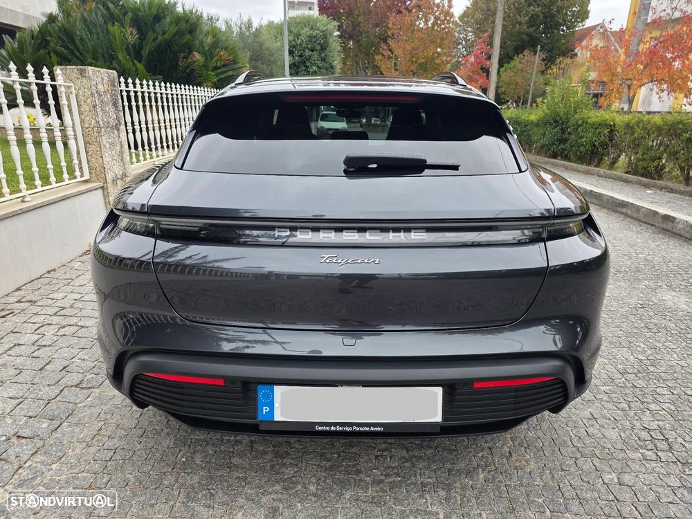 Porsche Taycan Sport Turismo - 3