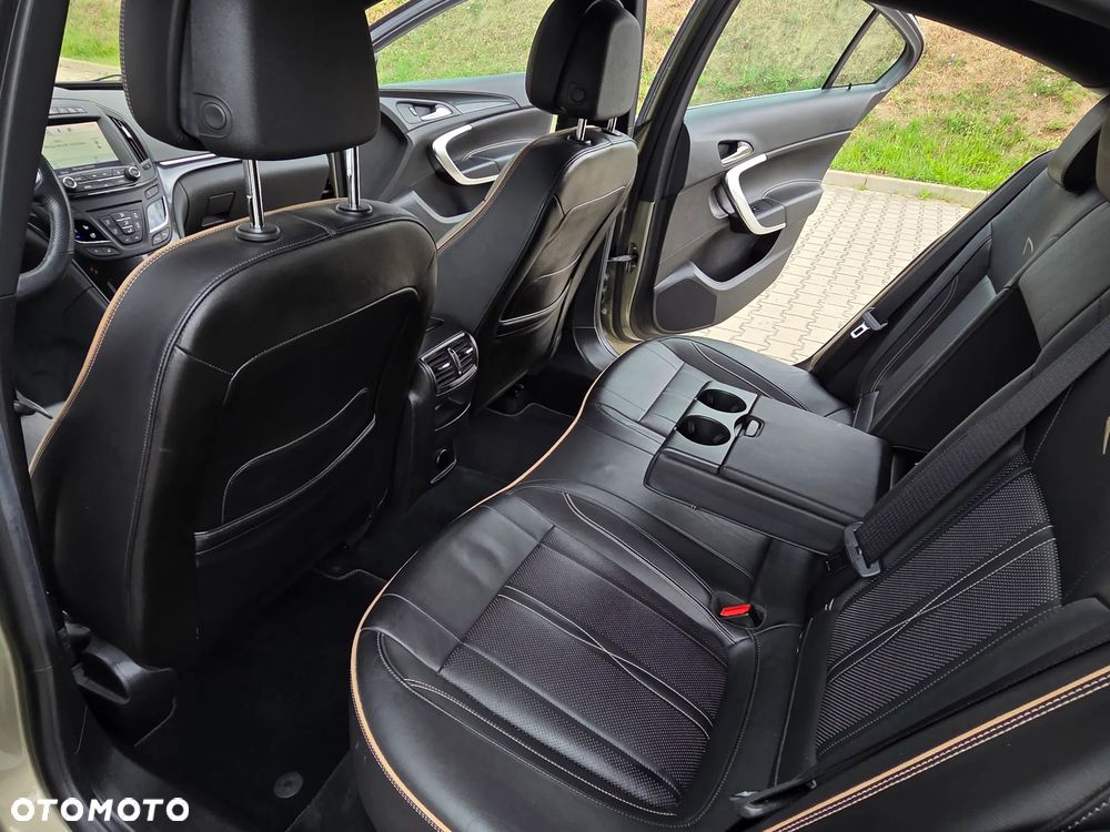 Opel Insignia 2.0 ECOTEC DI Turbo 4x4 ecoFLEX Start/Sto Business Edition - 27