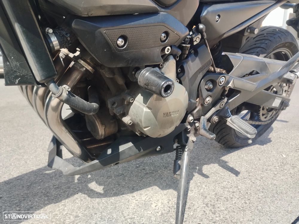 Yamaha XJ - 8