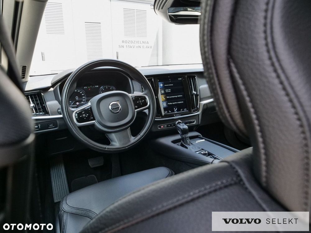 Volvo V90 Cross Country - 16