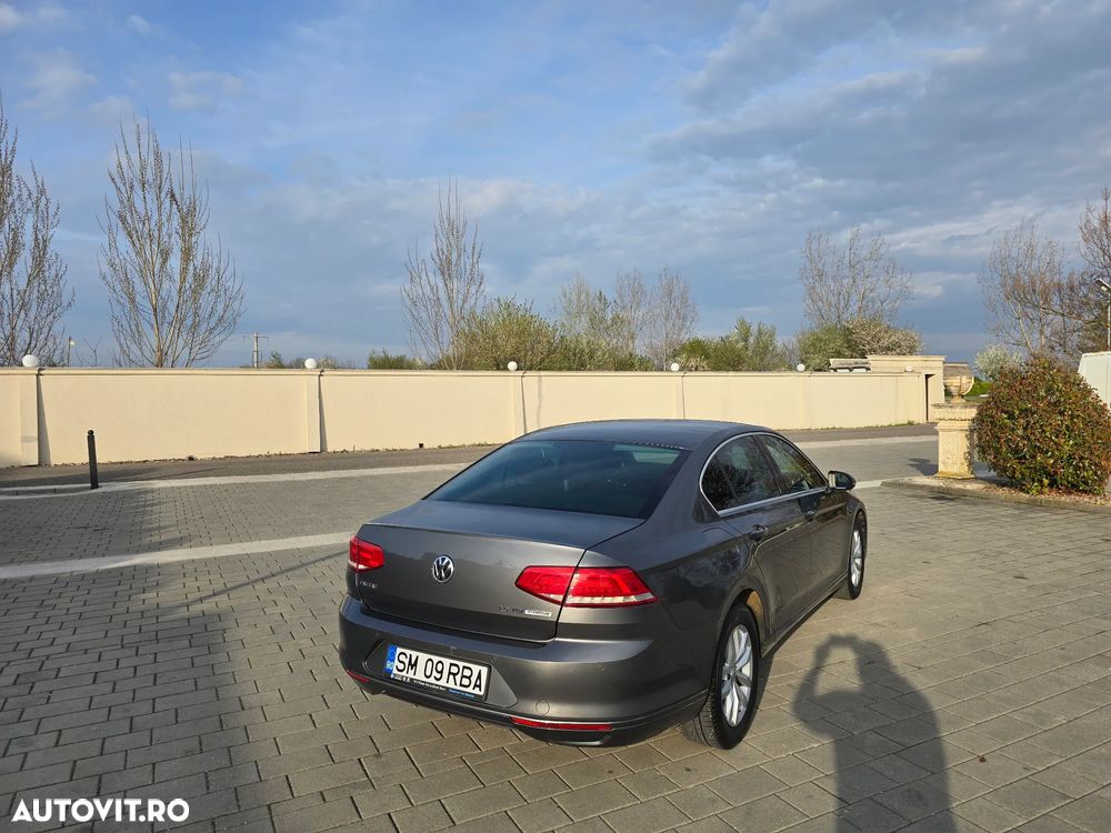 Volkswagen Passat 2.0 TDI DSG Comfortline - 4