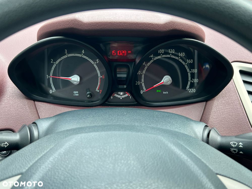 Ford Fiesta 1.25 Ambiente - 8