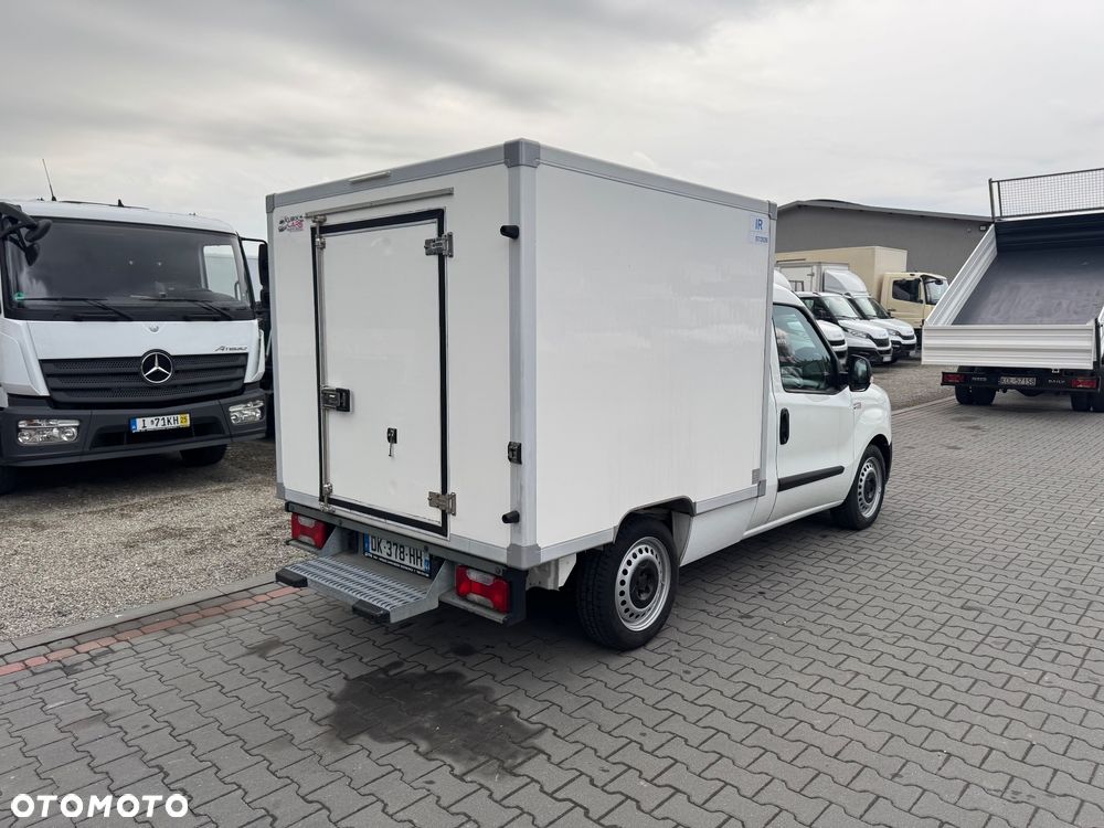 Fiat DOBLO IZOTERMA  idealne pod katering ,cukiernie ( GASTRONOMIE ) - 9