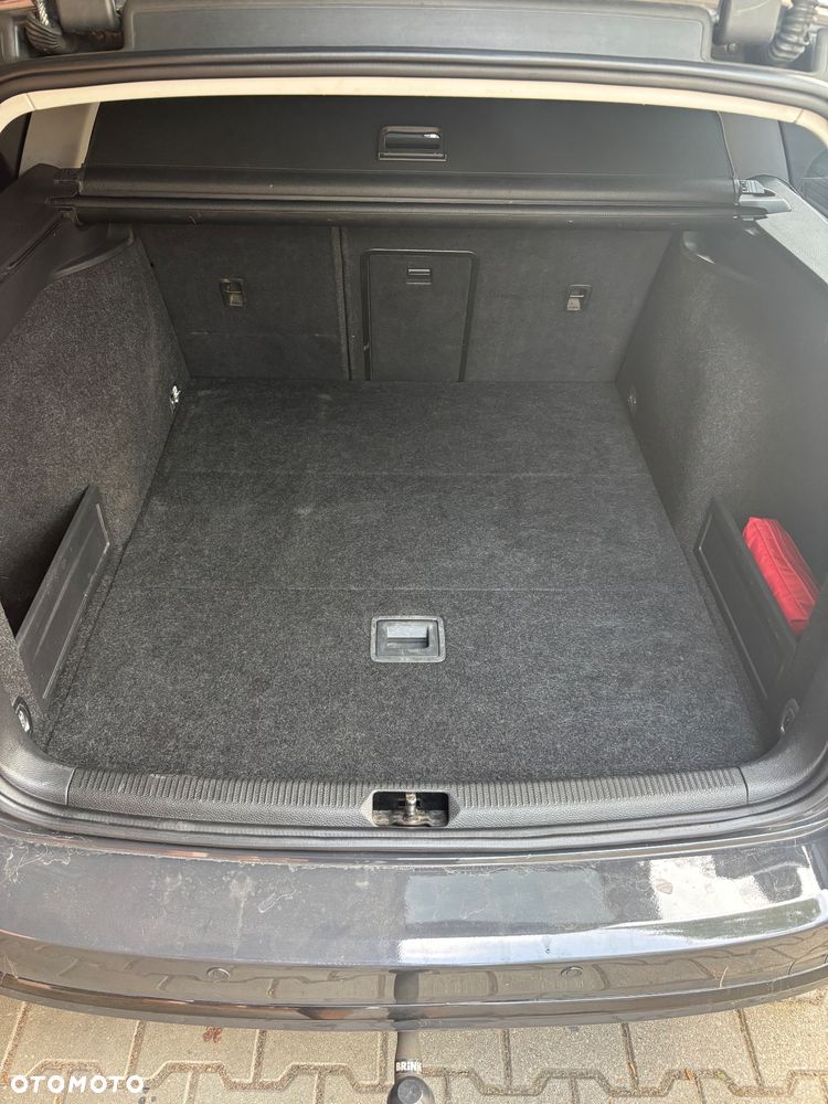 Volkswagen Passat 1.6 TDI DPF BlueMot Comfortline - 12