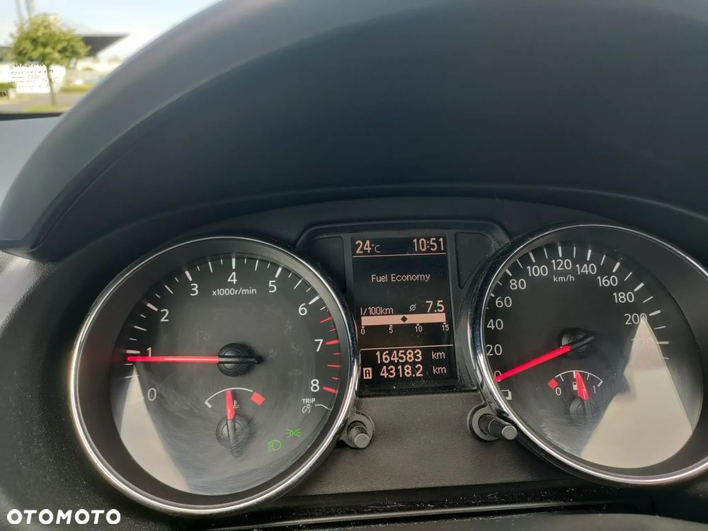 Nissan Qashqai 1.6 Visia - 9