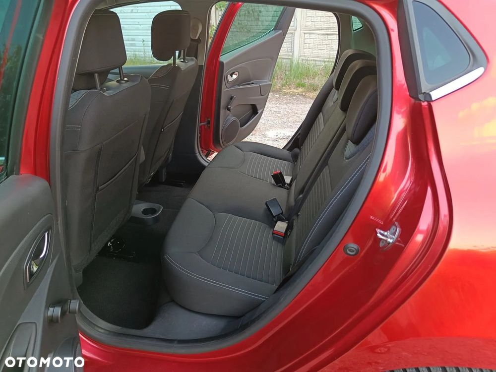 Renault Clio TCe 90 Limited - 26