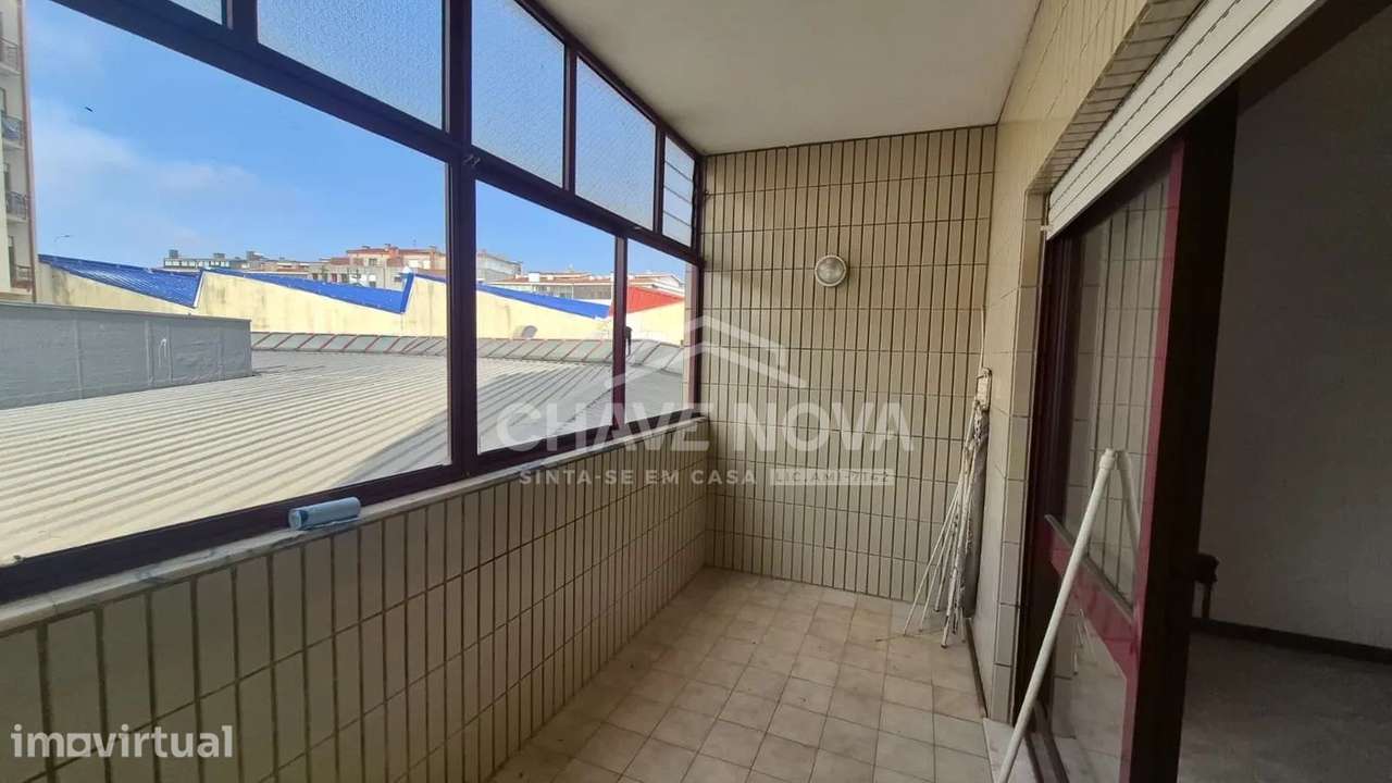 Apartamento T3 na Rua Bélgica - Widok 2