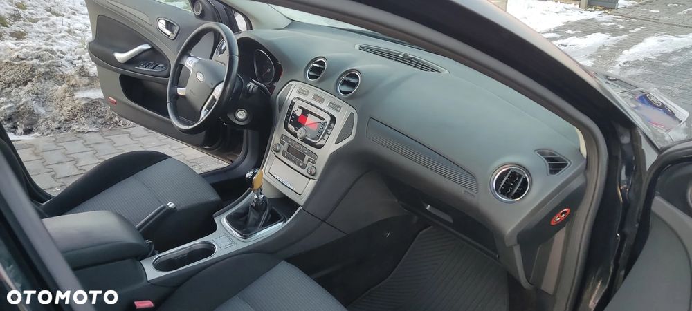 Ford Mondeo 2.0 TDCi Viva Trend - 13