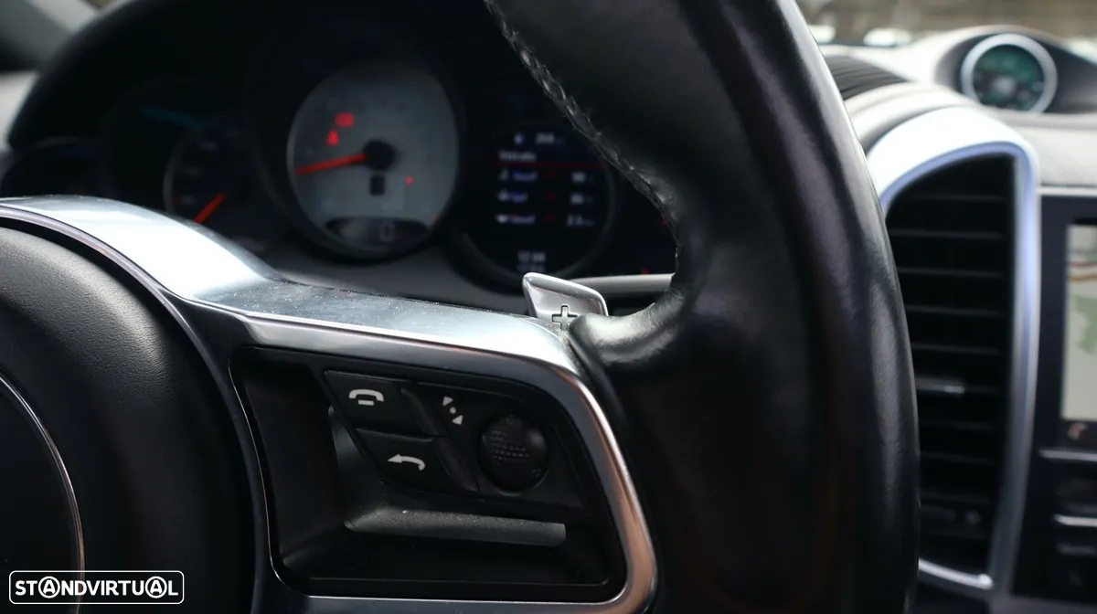 Porsche Cayenne S - 42