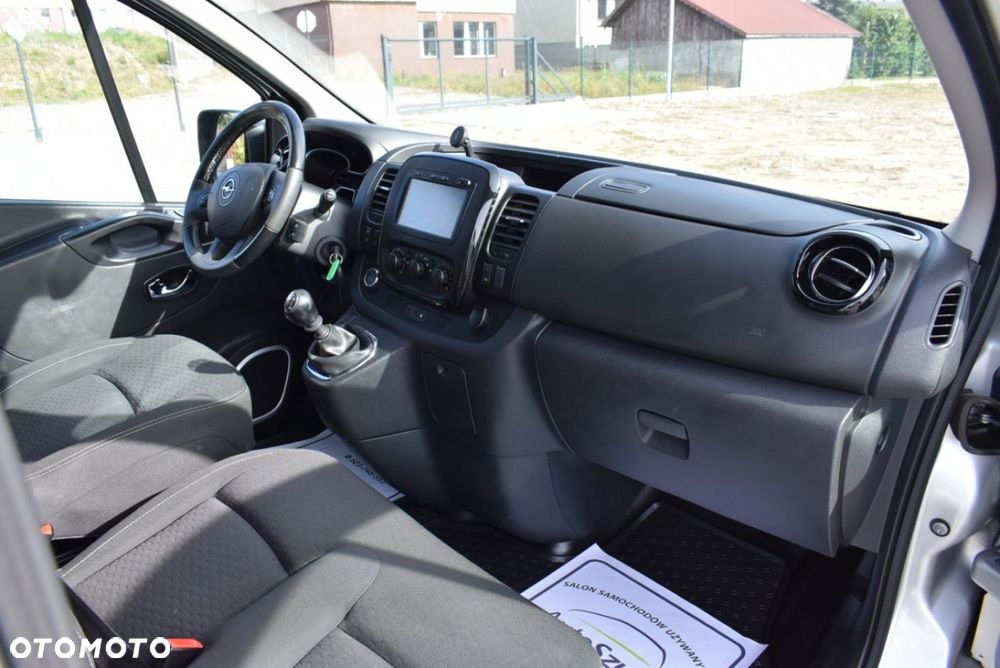 Opel Vivaro - 25