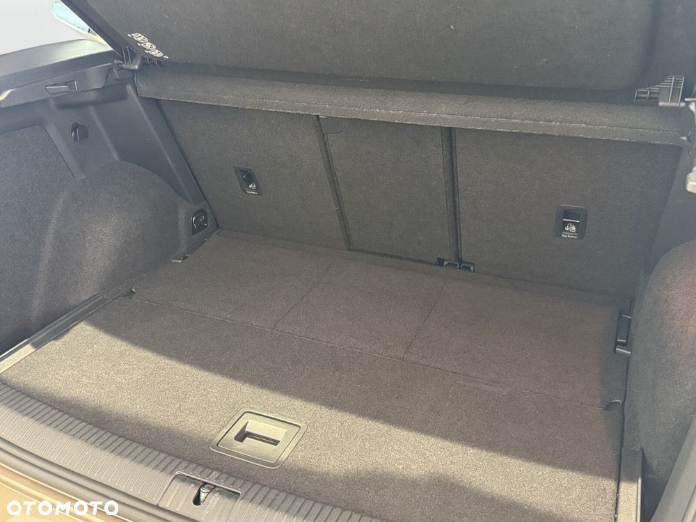 Volkswagen Golf Sportsvan - 37