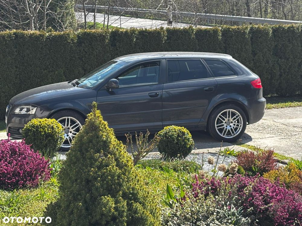 Audi A3 Sportback - 3