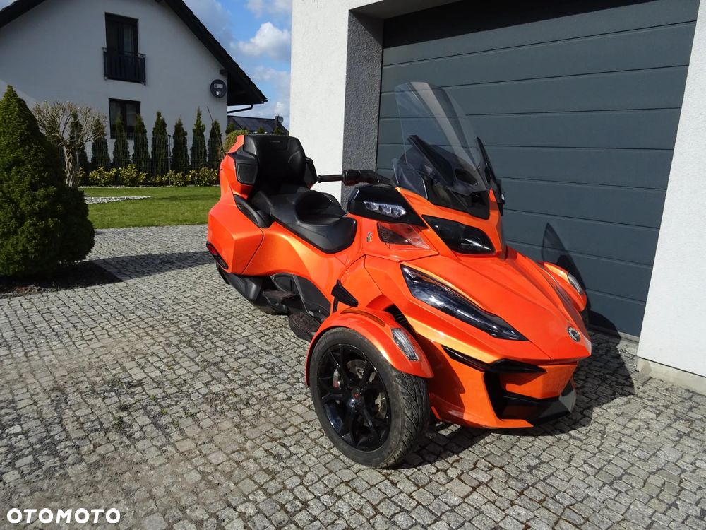 Can-Am Spyder - 8