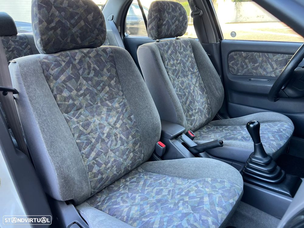 Nissan Almera 1.4 SLX AC - 16