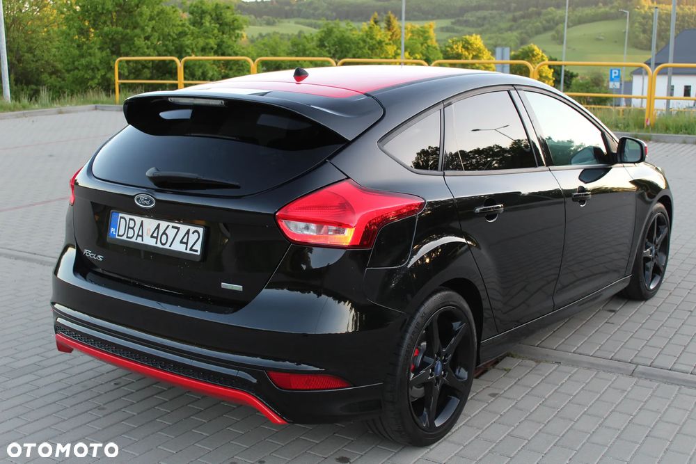 Ford Focus 1.0 EcoBoost Black Edition ASS - 4
