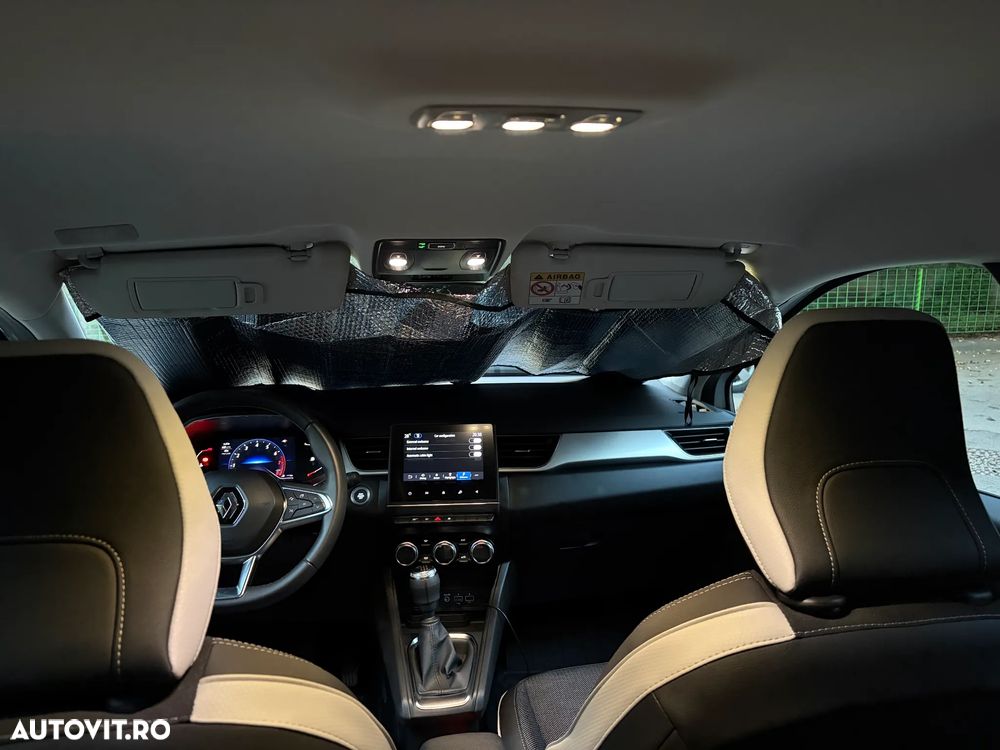 Renault Captur MHEV 140 Techno - 32