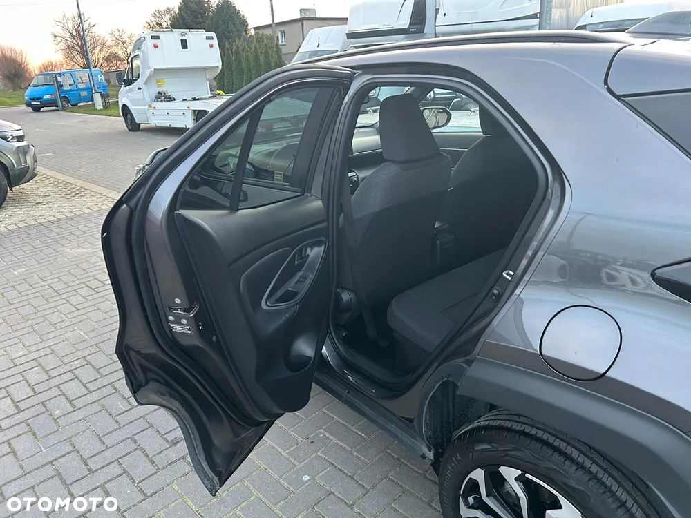 Toyota Yaris Cross Hybrid 1.5 Comfort - 24