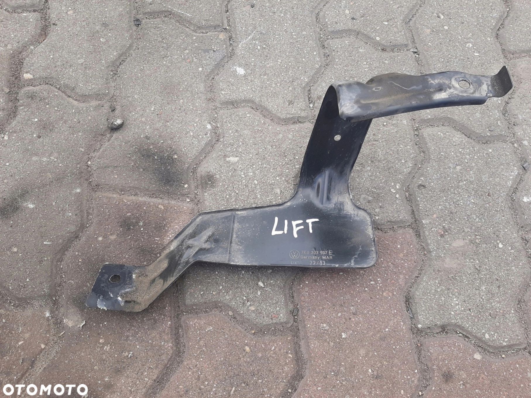 VW T5 LIFT wspornik mocowanie osłony podwozia 7E0203507E - 1