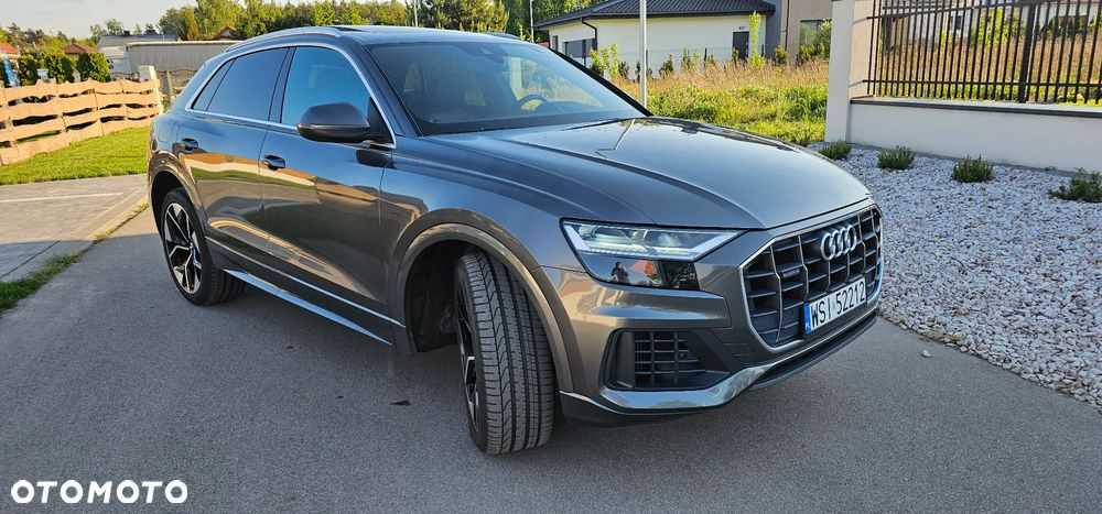 Audi Q8 55 TFSI quattro tiptronic - 4