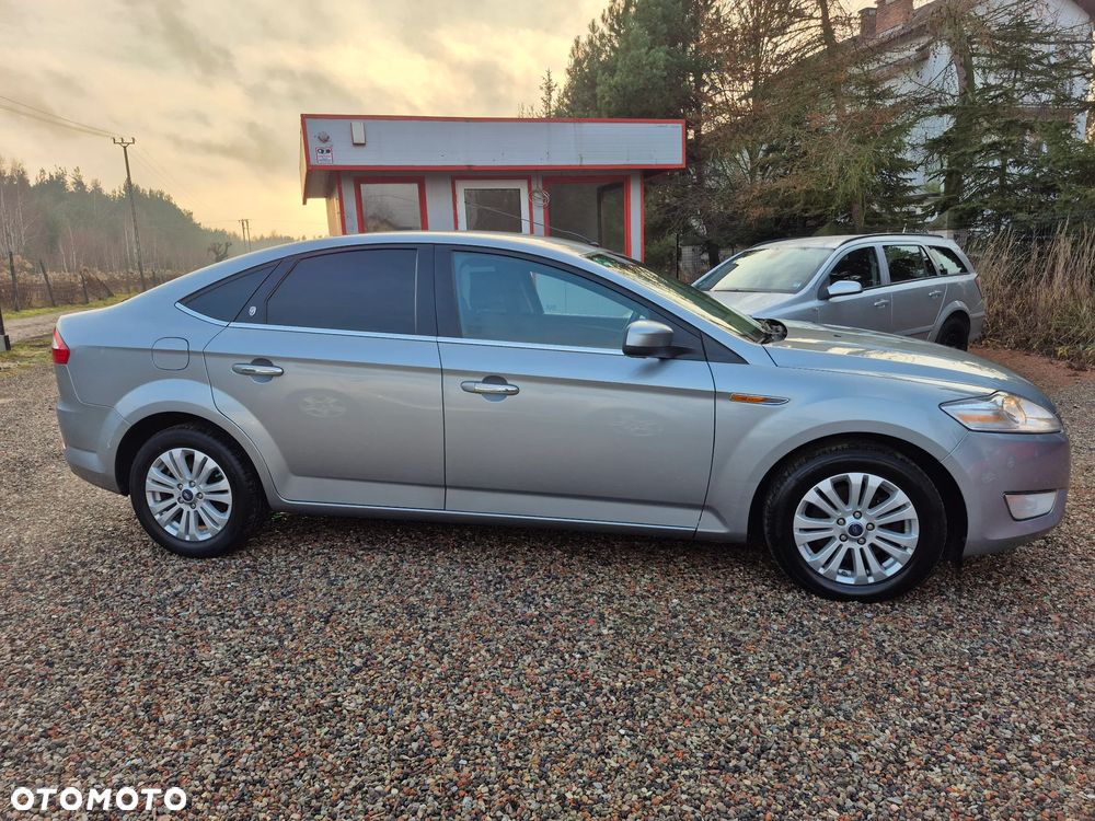 Ford Mondeo 2.0 Ghia Executive - 4
