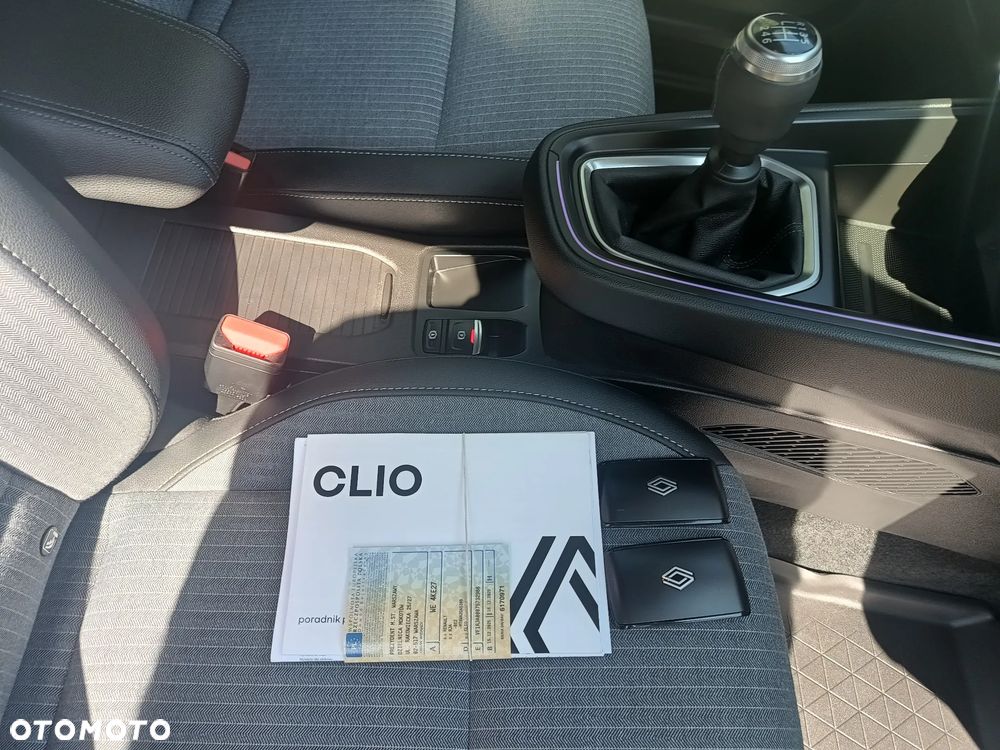 Renault Clio 1.0 TCe Techno - 19