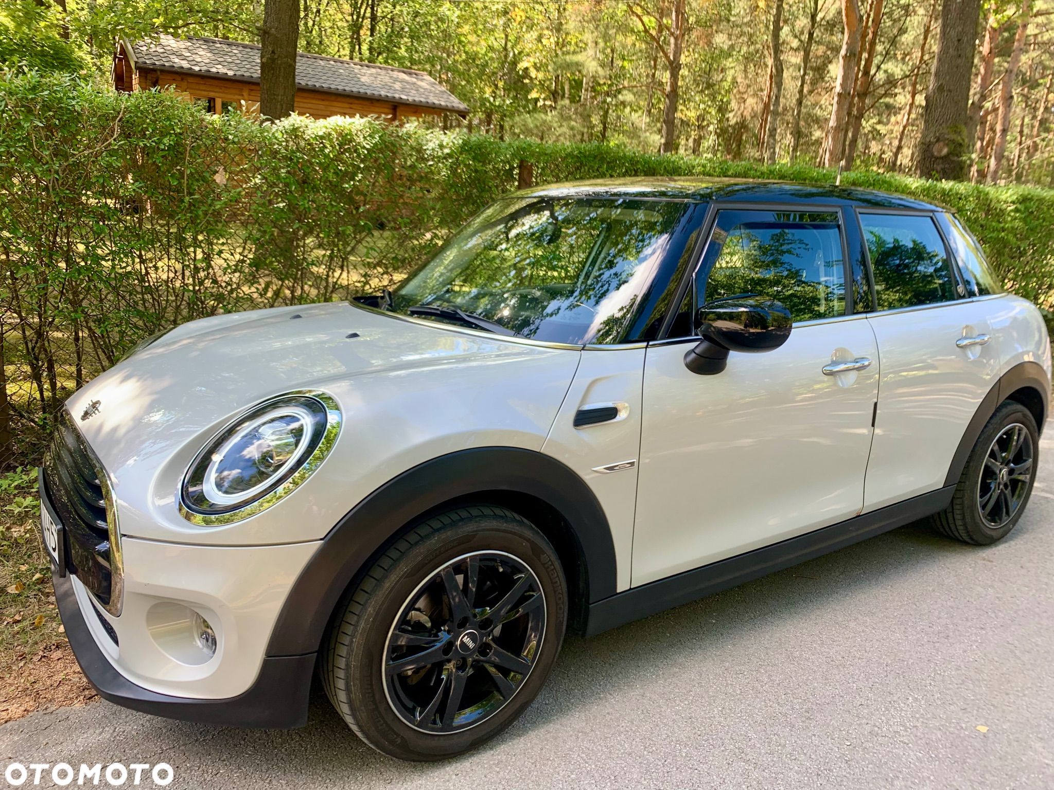 MINI Cooper Standard - 1