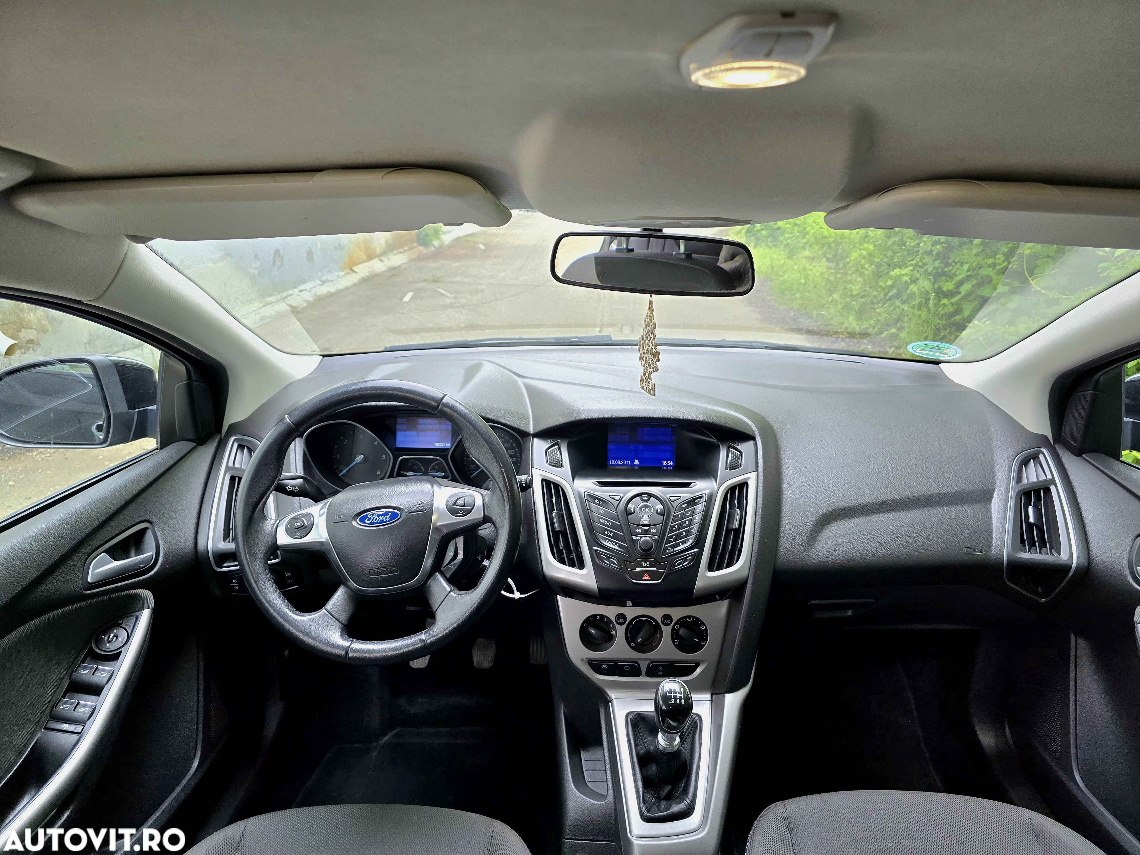 Ford Focus - 8