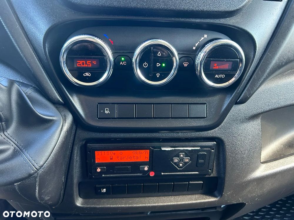 Iveco Daily 70C15 3.0 HPI Kontener 10 palet + winda 1500kg **Climatronic**Sprowadzony**2017R** - 11