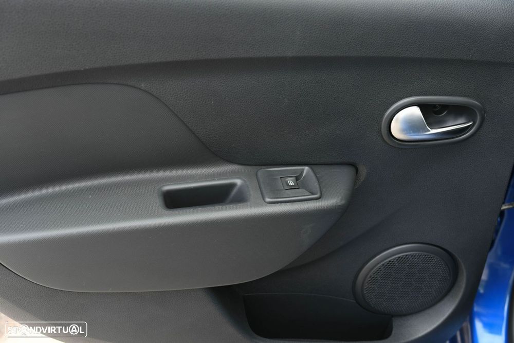 Dacia Sandero - 28