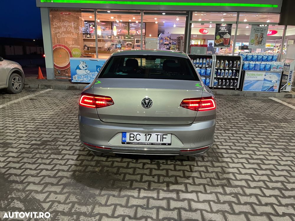Volkswagen Passat - 18