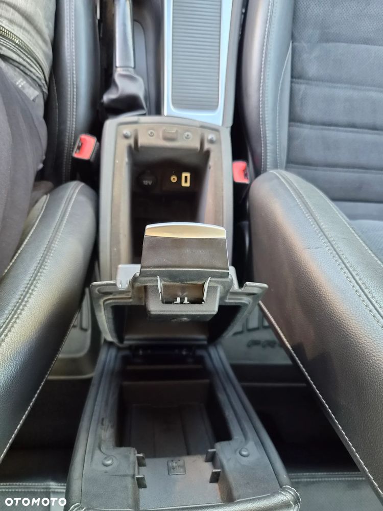 Ford Mondeo - 25