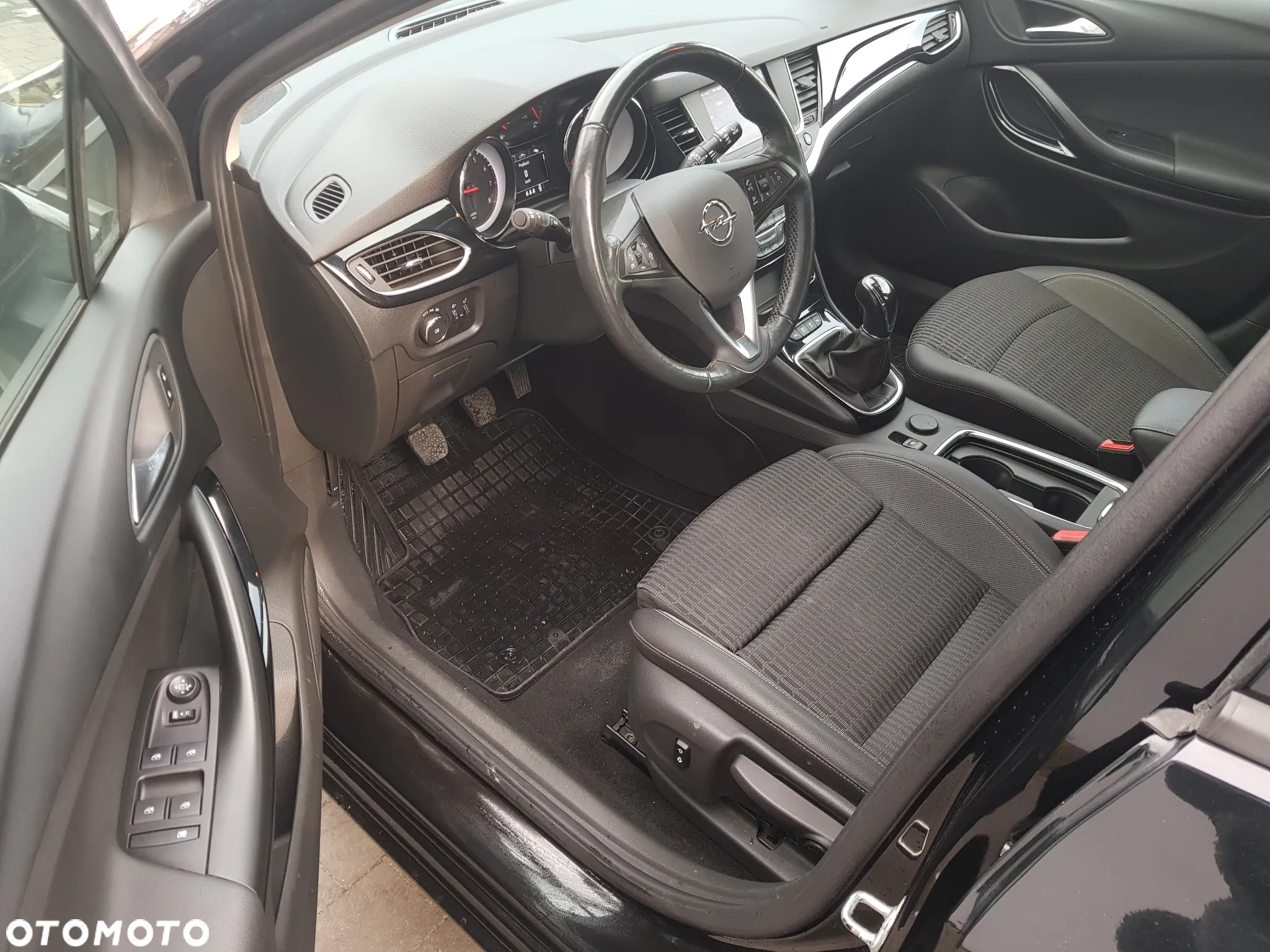 Opel Astra V 1.2 T Elegance S&S - 17