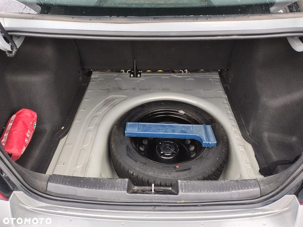 Chevrolet Aveo - 17