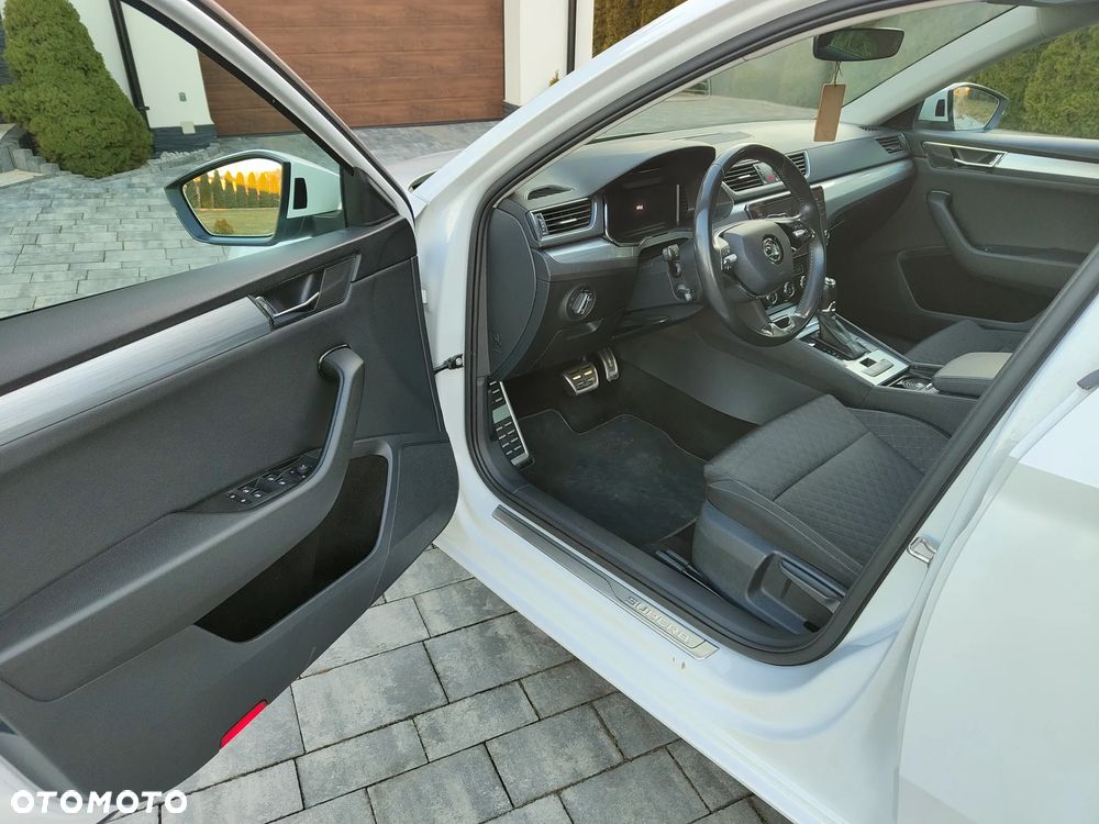 Skoda Superb 2.0 TDI Active DSG7 - 18