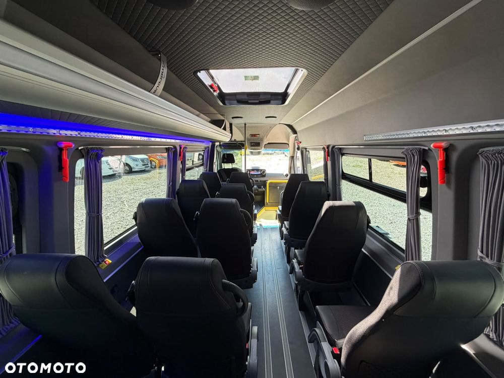 Mercedes-Benz eSprinter - 18