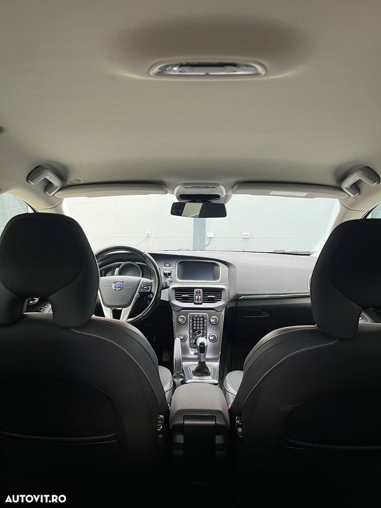 Volvo V40 D4 VEA Momentum - 8