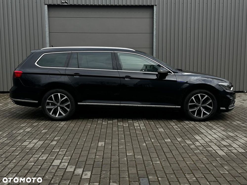 Volkswagen Passat - 6