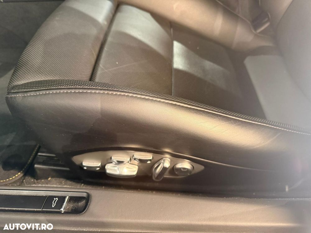 Porsche 911-TURBO-S - 19