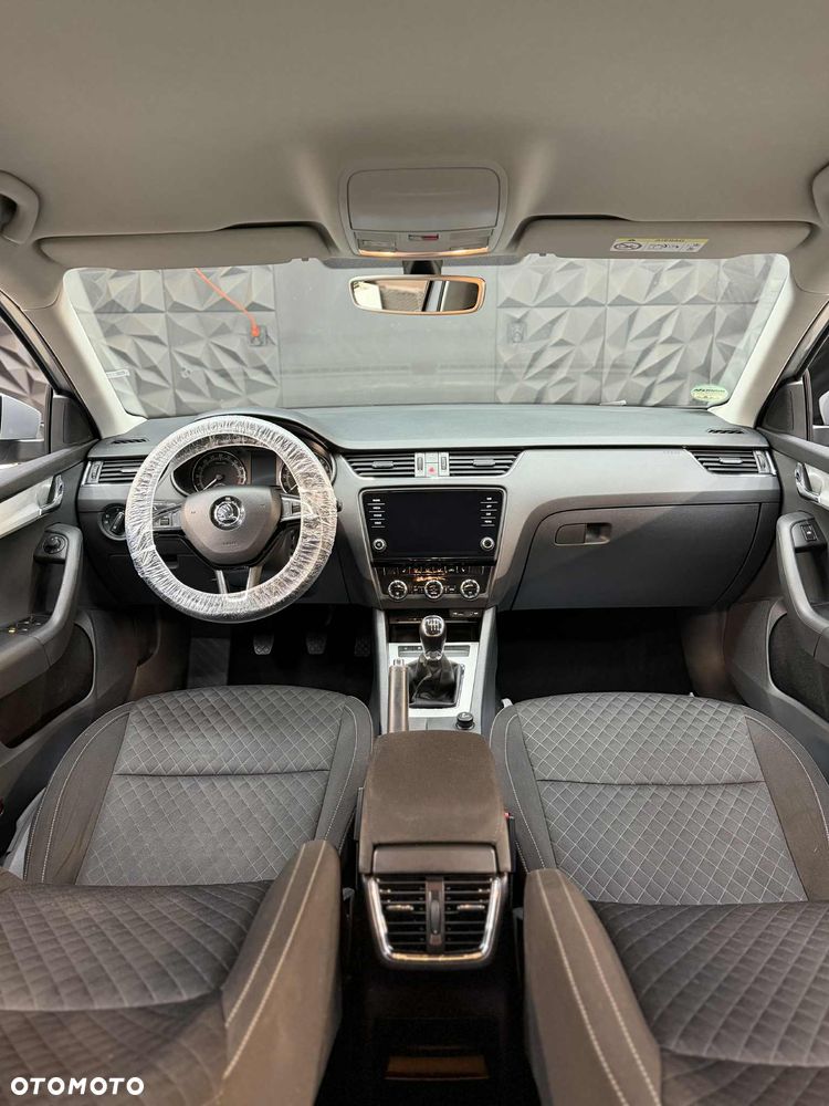 Skoda Octavia 2.0 TDI Ambition EU6 - 15
