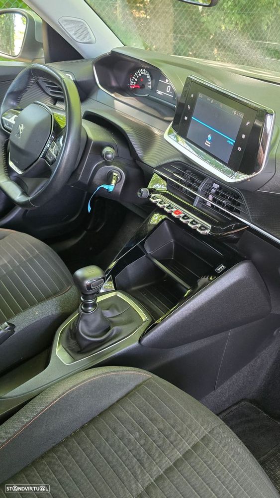 Peugeot 2008 1.2 PureTech Allure - 8