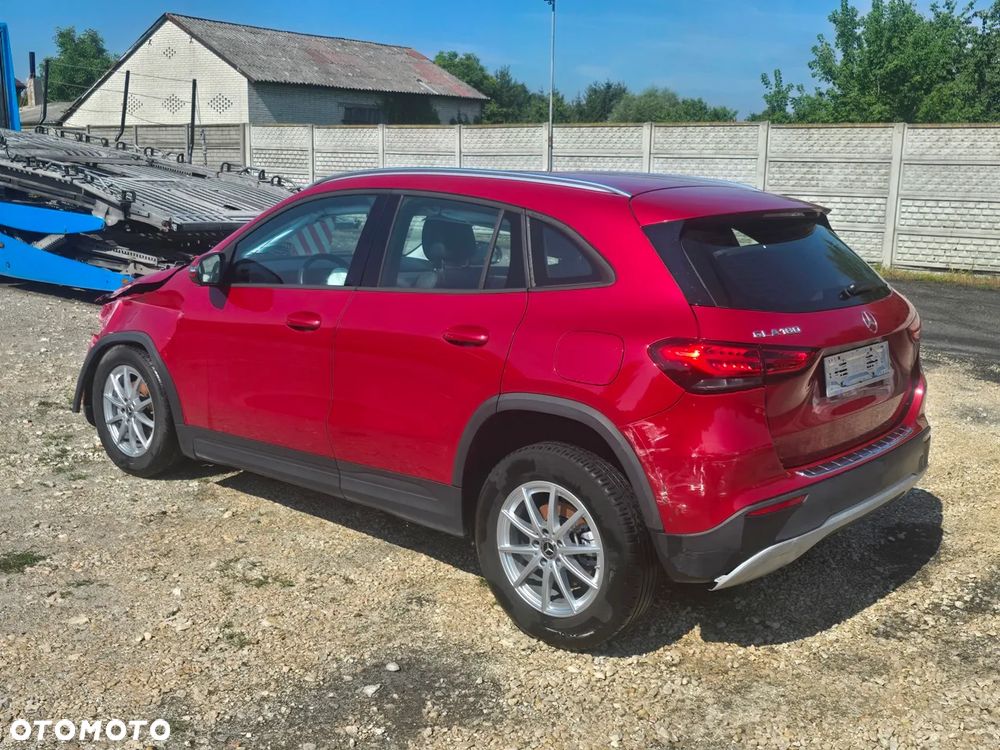 Mercedes-Benz GLA 180 7G-DCT Edition 1 - 8