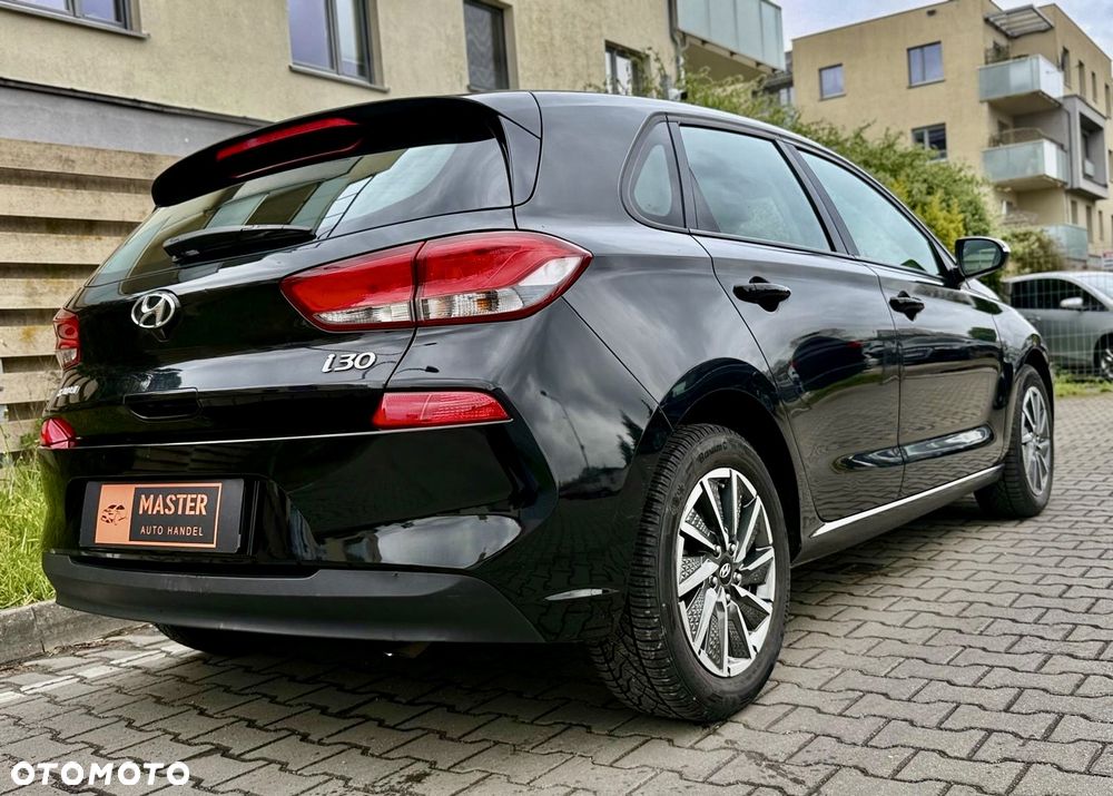 Hyundai i30 blue 1.4 Style - 3