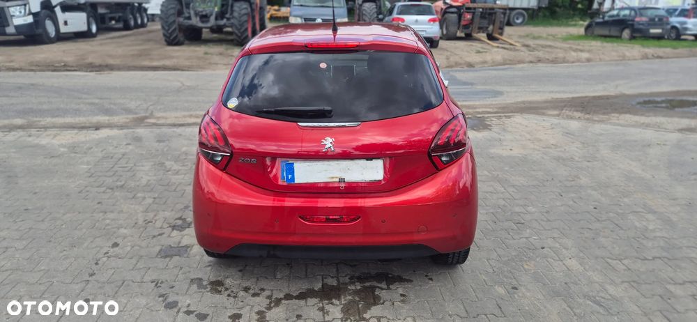 Peugeot 208 1.2 PureTech GPF Signature S&S - 13