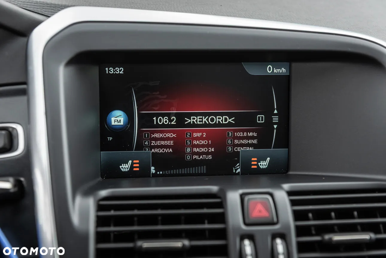 Volvo XC 60 D4 Drive-E Ocean Race - 23