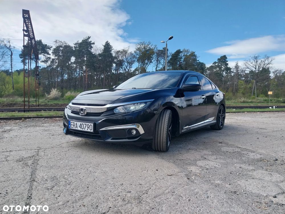 Honda Civic 1.5 T Elegance CVT - 2
