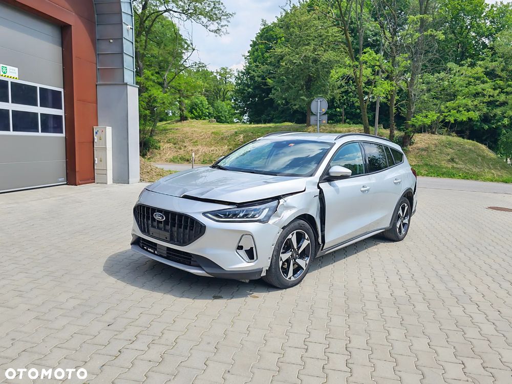 Ford Focus 1.0 EcoBoost Hybrid ACTIVE - 3