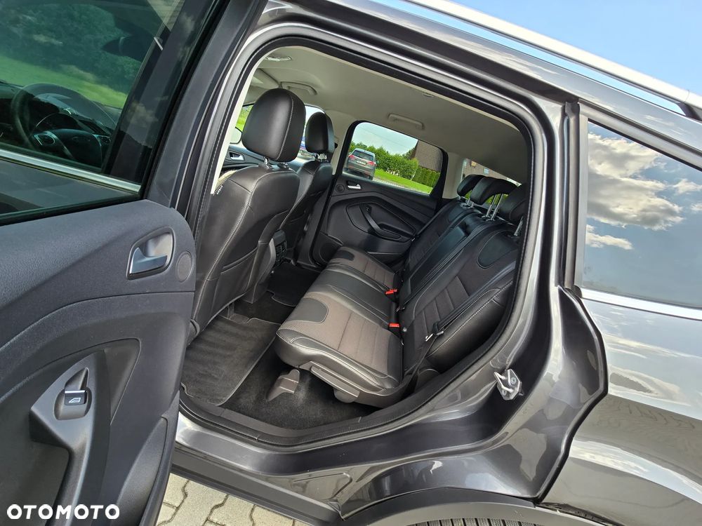 Ford Kuga 2.0 TDCi 4x4 Titanium - 13