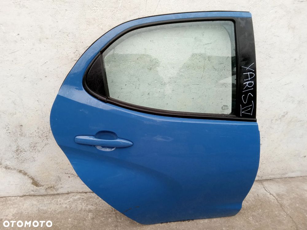 TOYOTA YARIS IV 21- DRZWI TYLNE TYŁ - 2