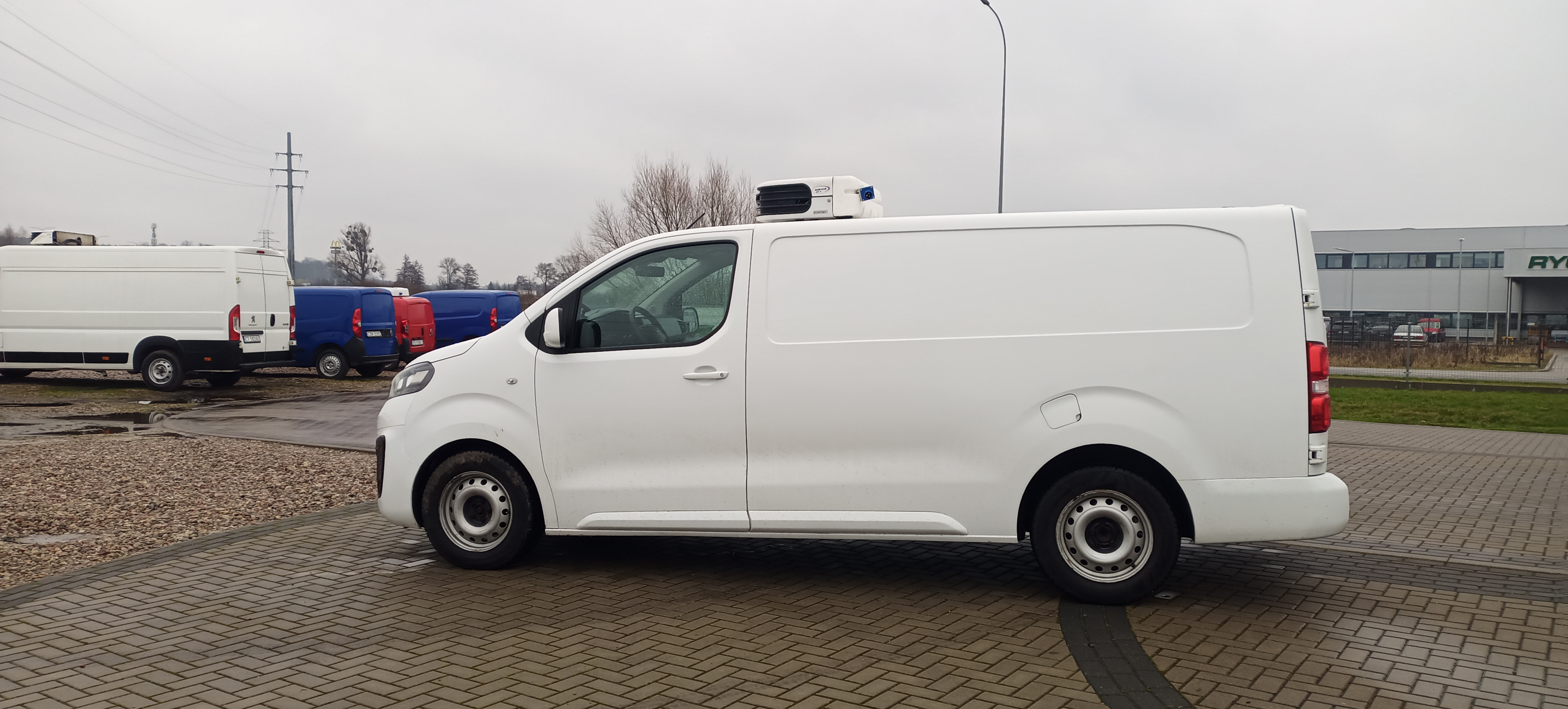 Opel Vivaro L2 Maxi Salon PL Izoterma Chłodnia Mroźnia do lodów minus 20 stopni 220V na stoku 3Eupal - 2